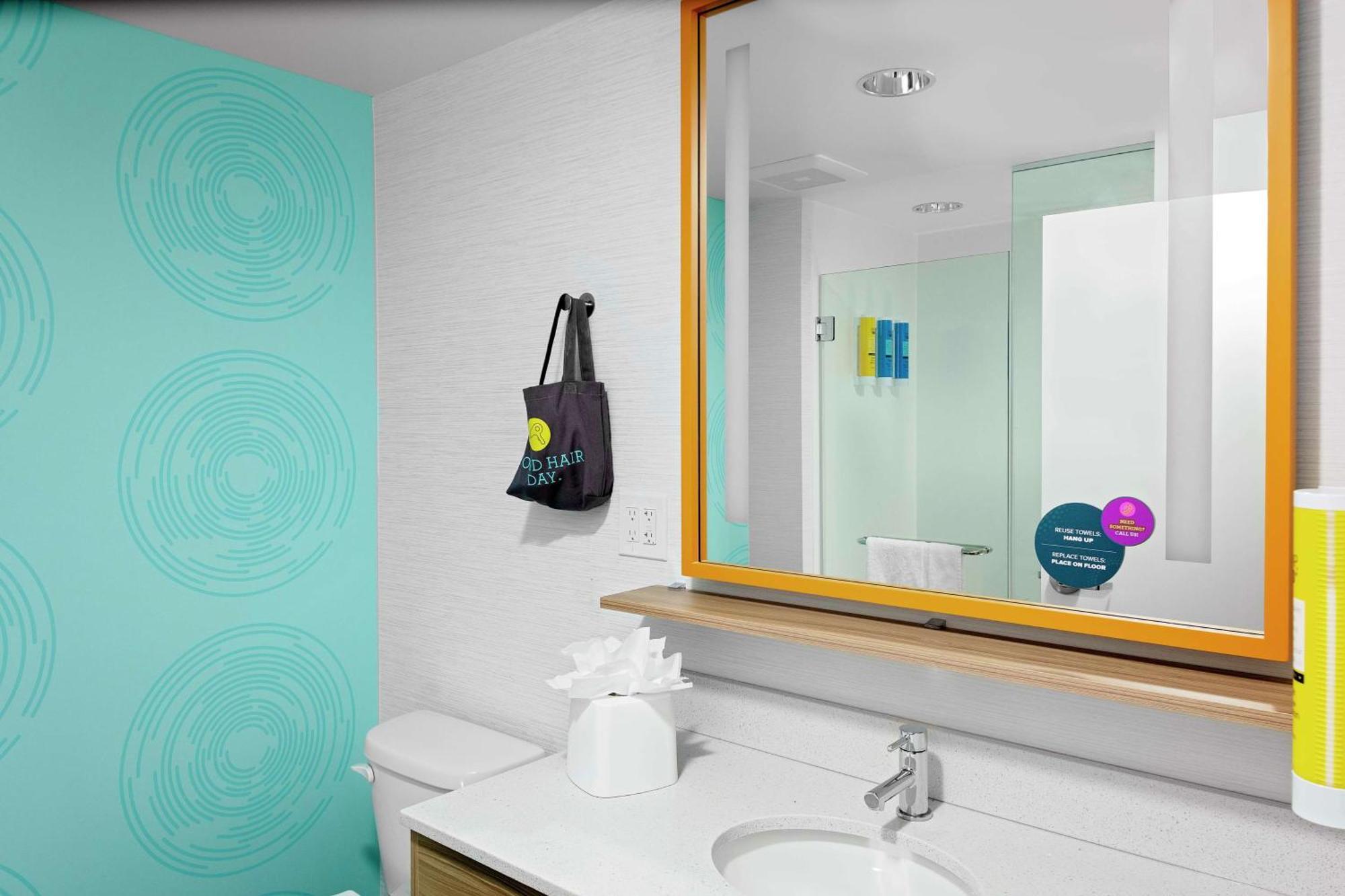 Tru By Hilton Midtown 3*